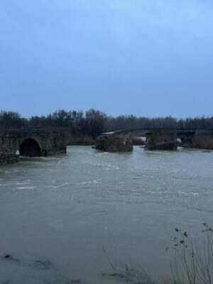 Aviso rojo por posible desbordamiento del río Tajo en su confluencia con el Alberche en Talavera de la Reina
