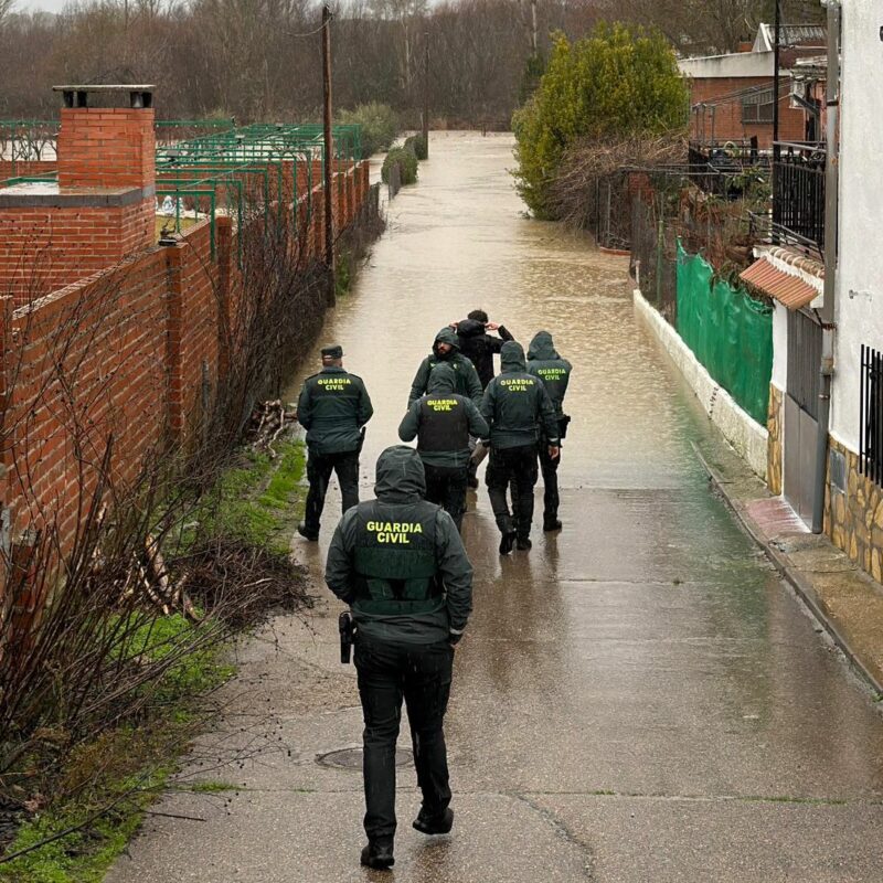 Desalojan el colegio de Arcicollar y a vecinos de Hormigos por las inundaciones