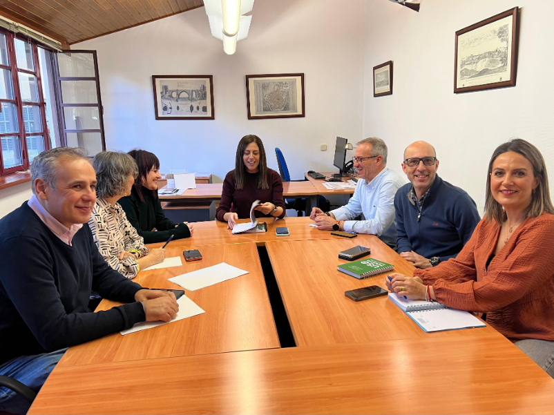 "Abandono absoluto" del Polígono de Toledo: la crítica del PSOE y los sindicatos a Velázquez