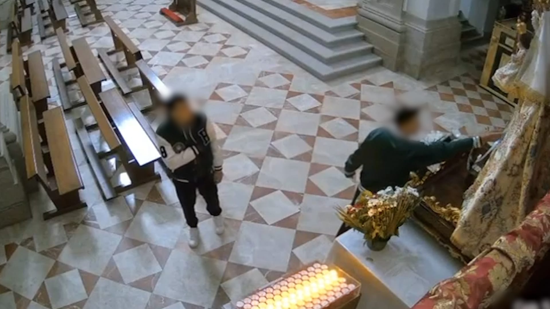 Detienen a dos hermanos por robar donativos en la iglesia de El Puente del Arzobispo