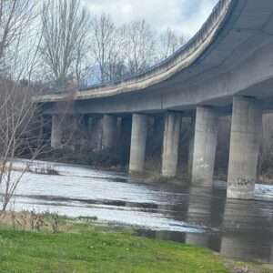 Situación de "estabilidad" en Escalona ante la crecida del río Alberche que mantiene a 20 familias desalojadas