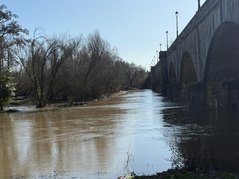 La situación del río Alberche en Escalona es todavía "de control" pero hay "precaución" por si empeora el tiempo
