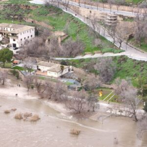 La playa de Tenerías, inundada por la crecida del río Tajo en Toledo menos de un año después