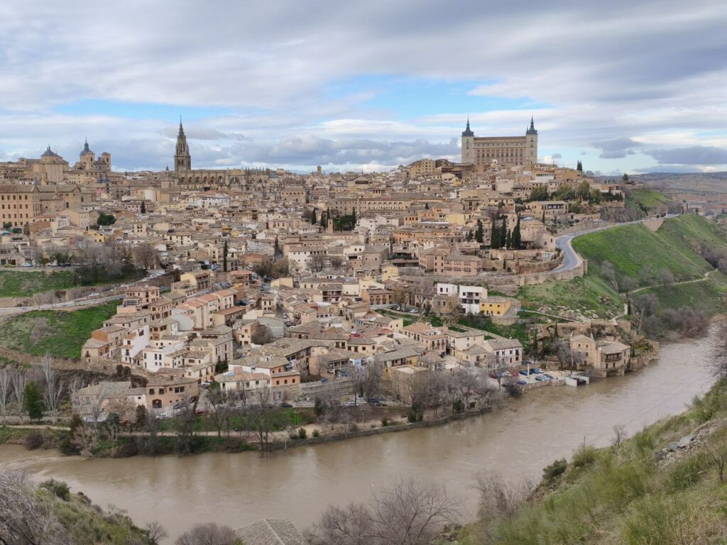 IU acusa a PP y Vox de "retorcer" las cifras de población en el Casco de Toledo: "Solo crece los fines de semana y festivos"