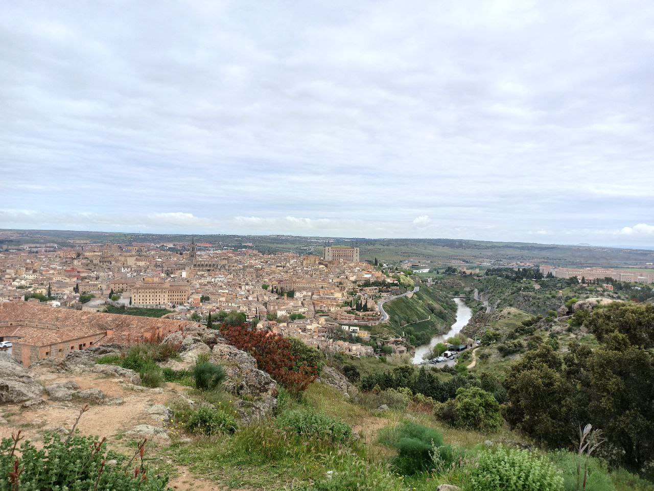 PSOE, IU y Sumar rechazan la actuación en el Valle: "Estos proyectos en zonas tan sensibles requieren de mucho consenso"