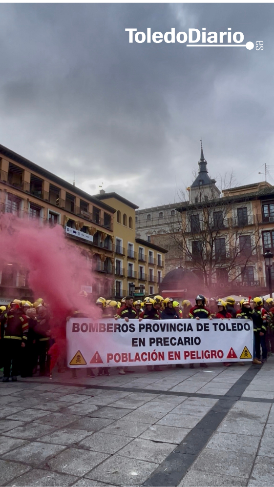 Unos 200 bomberos invaden las calles de Toledo para reclamar más efectivos