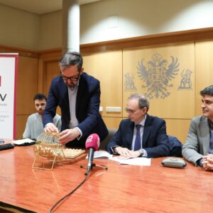 De las menos a las más solicitadas y sin afortunados en el público: así ha sido el sorteo de las viviendas del Corral de Don Diego