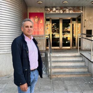 El PSOE exige aclarar el futuro del antiguo centro de salud de Santa Bárbara y denuncia su "deterioro"