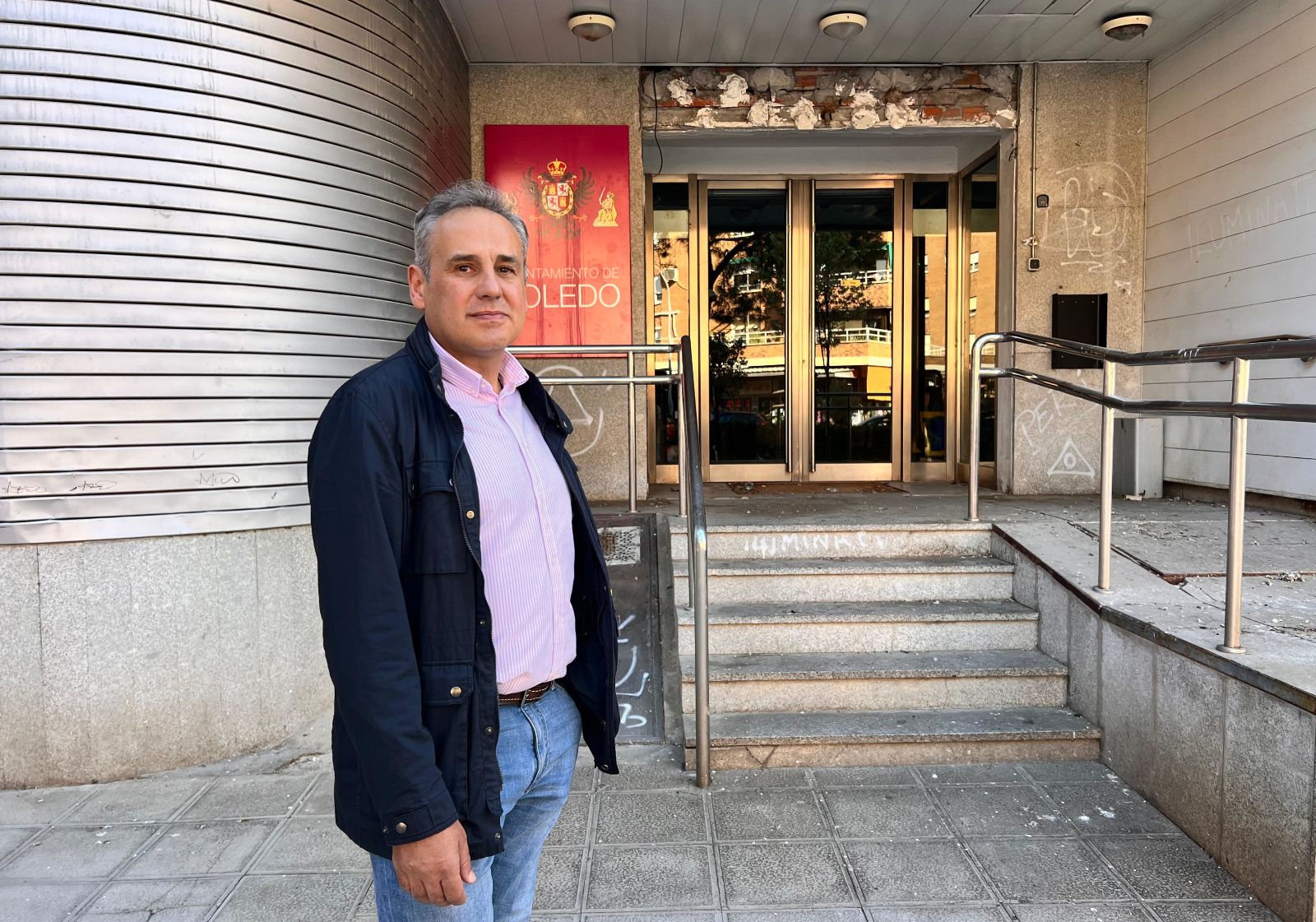 El PSOE exige aclarar el futuro del antiguo centro de salud de Santa Bárbara y denuncia su "deterioro"