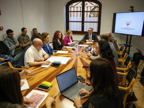 IU afea al concejal de Urbanismo "negar un desarrollo" en el Aserradero y este sostiene que se refería a otro proyecto