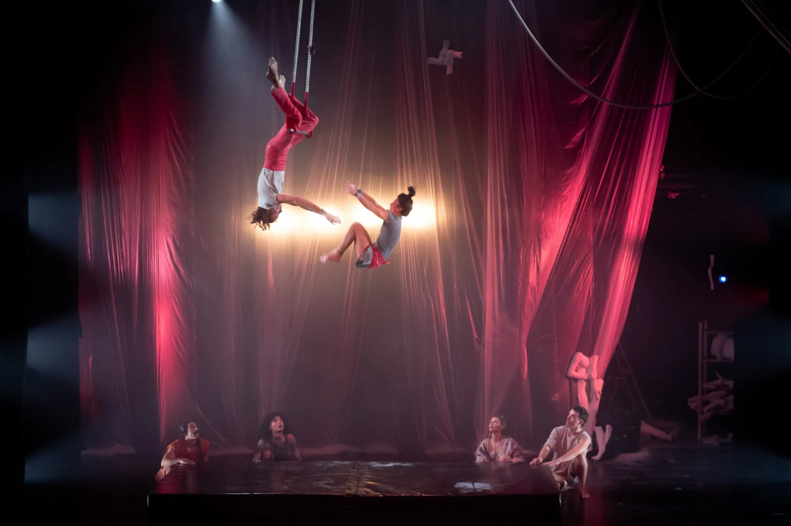 El circo que dejó al teatro sin respiración