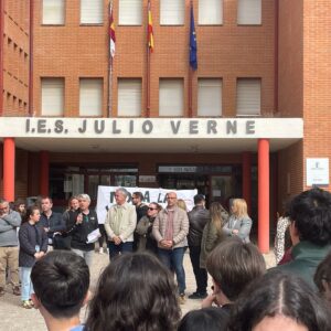 El IES de Bargas y otros centros educativos de Toledo se concentran contra la violencia escolar: "No es inevitable"