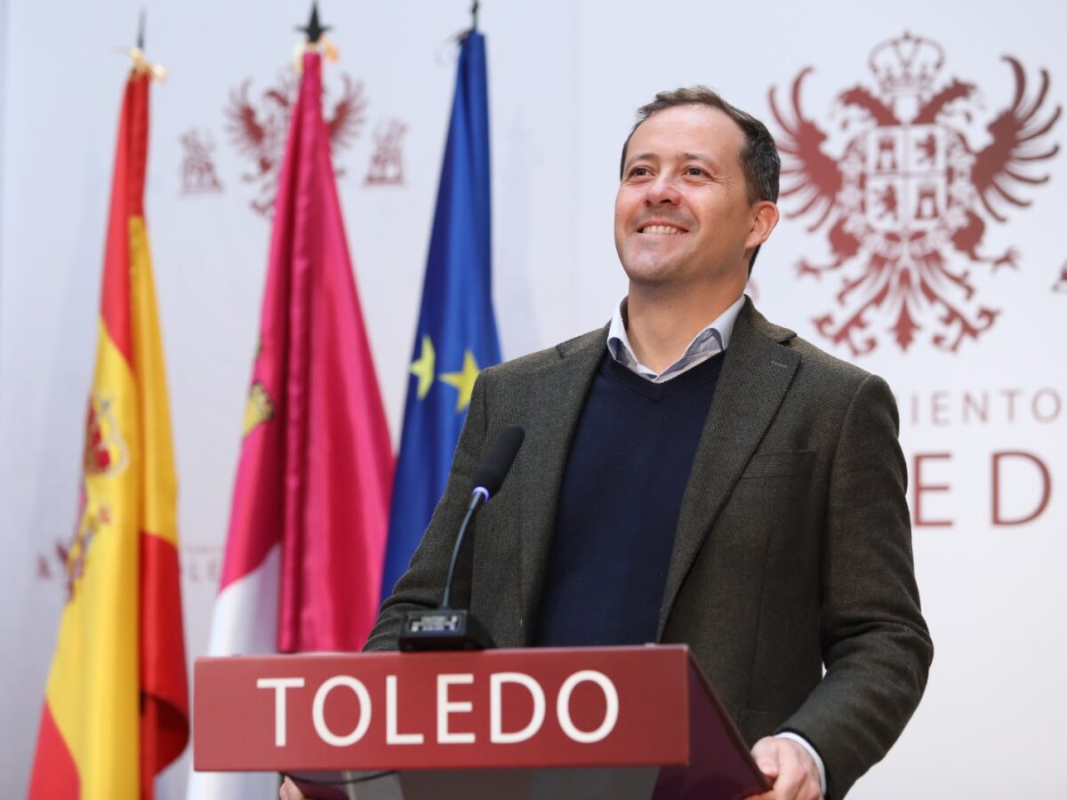 Velázquez se niega a dar declaraciones después de la carta del concejal de Urbanismo: "Me gustan las soluciones"