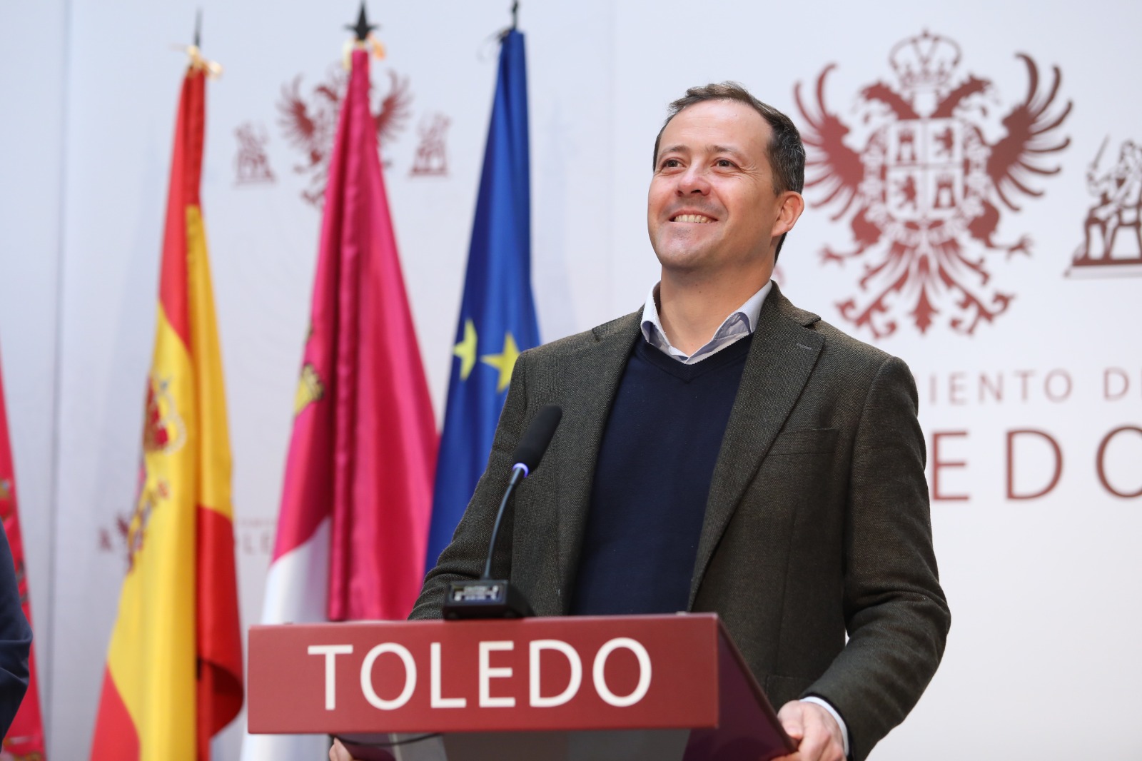 Velázquez se niega a dar declaraciones después de la carta del concejal de Urbanismo: "Me gustan las soluciones"