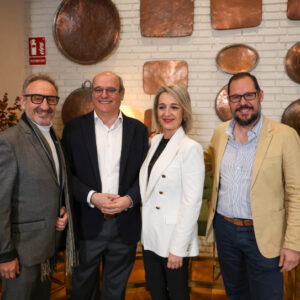 Inés Cañizares y sus tres concejales de Vox en Toledo exigen a Abascal un congreso ante "la falta de debate" y "el clima de miedo"