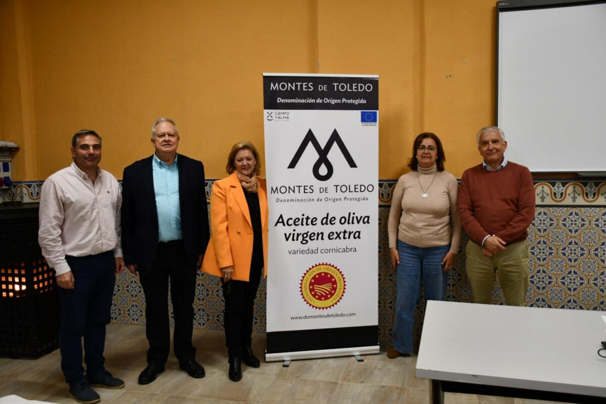 Navahermosa acoge un curso de análisis sensorial de aceites de oliva vírgenes de alta gama
