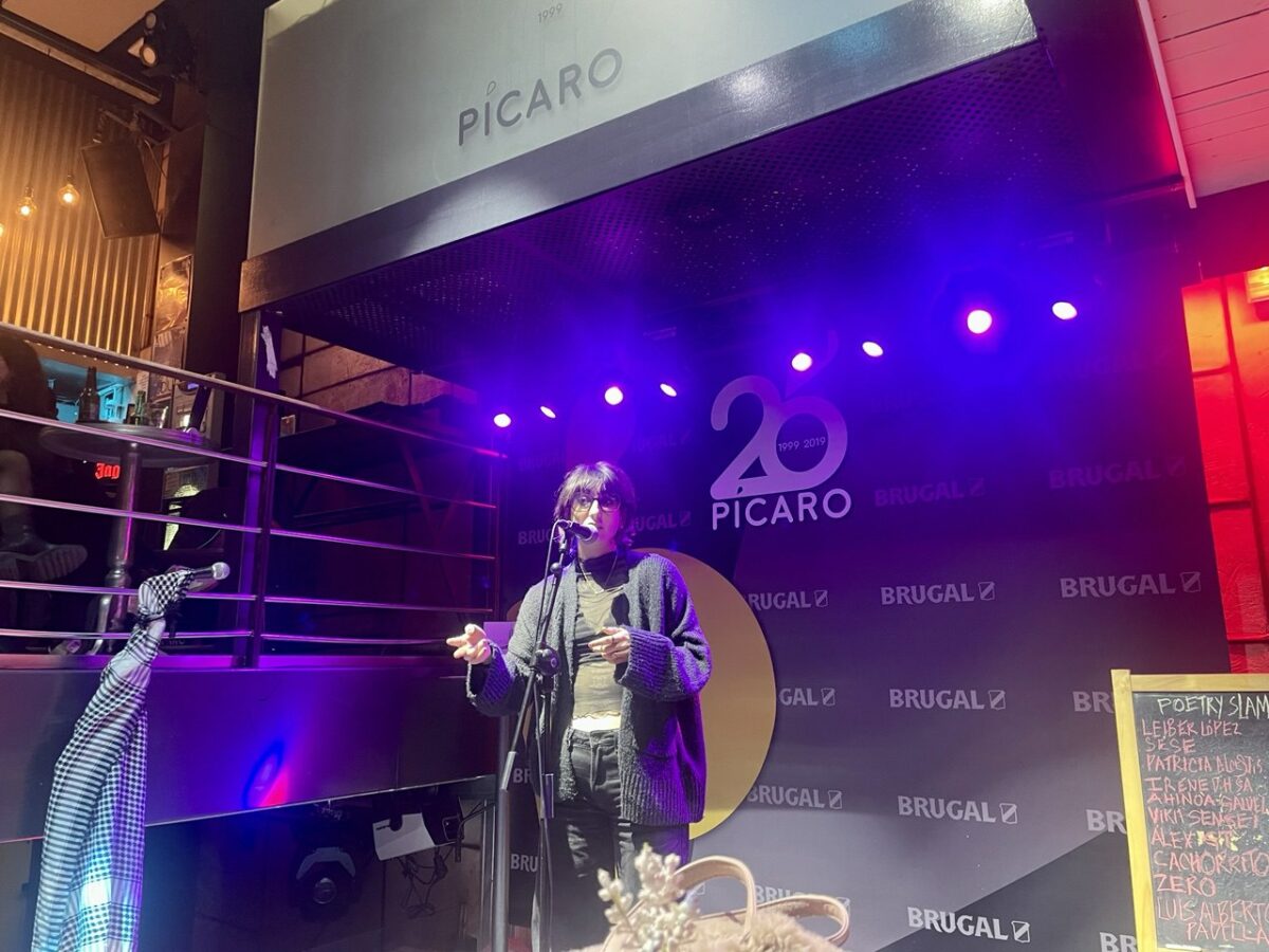 Ali A. emplea sus versos como altavoz feminista en Toledo: "No nos dijeron que nos teníamos que ganar la existencia"