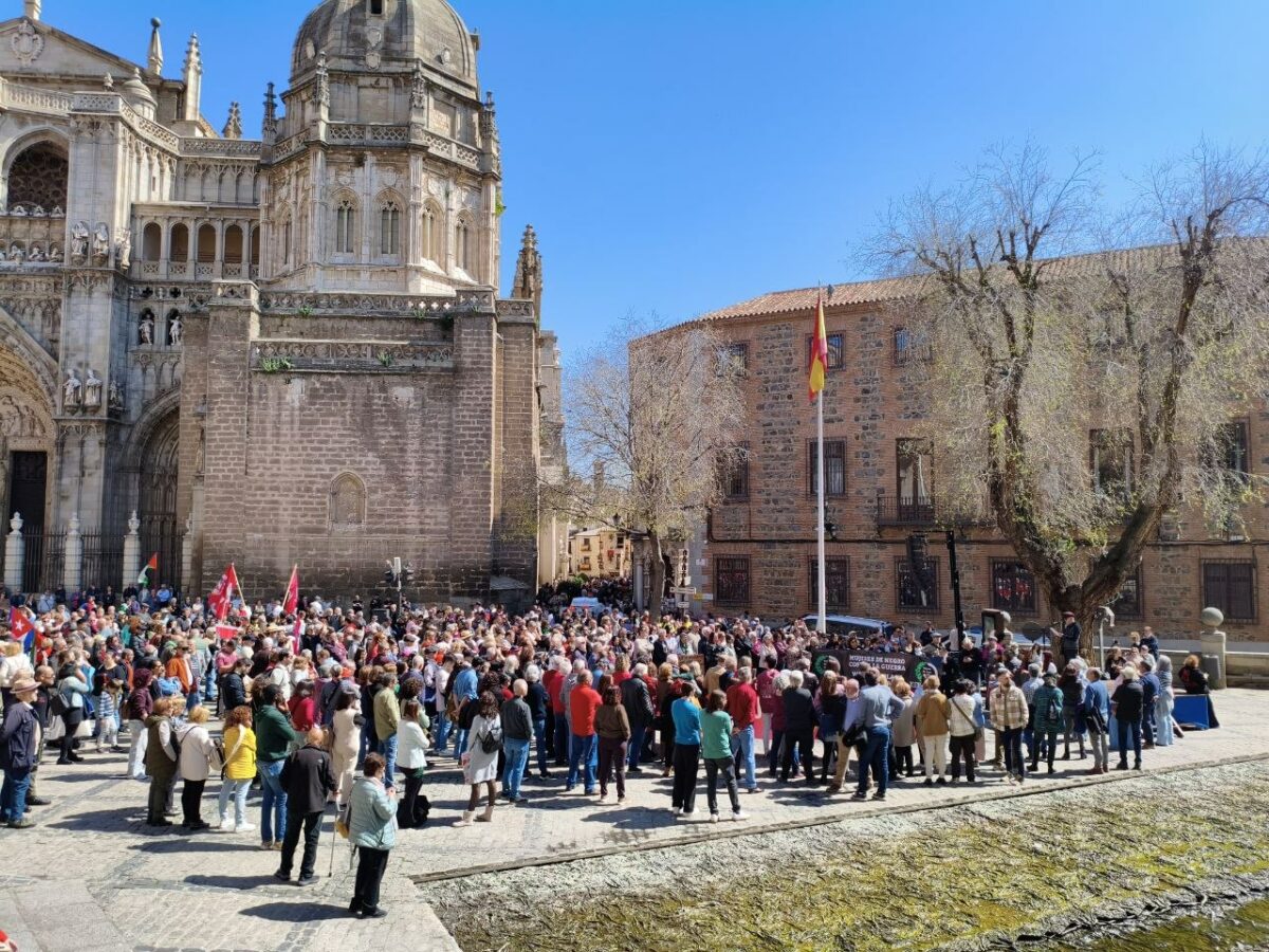 La petición de salir de la OTAN deja solo a IU en su propuesta de paz y 'No a la Guerra' en el Ayuntamiento de Toledo