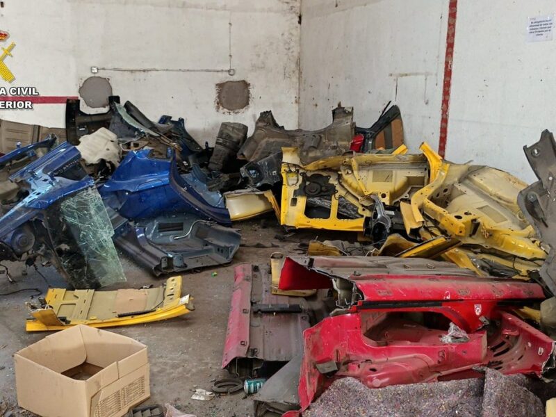 Detienen a seis personas en Erustes por 22 robos de piezas de vehículos