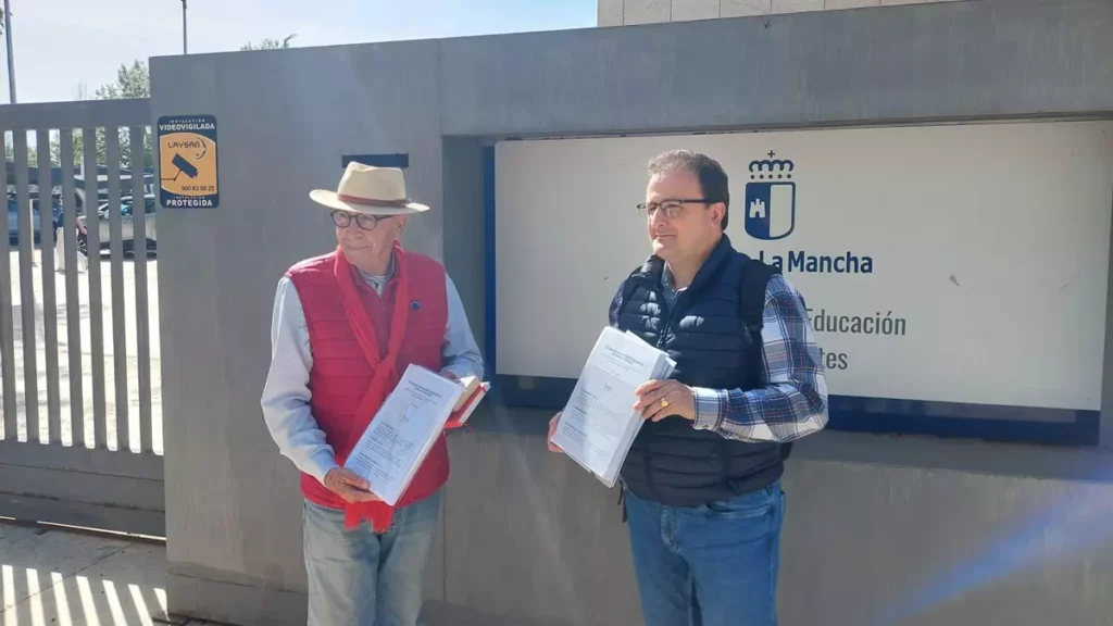 Ángel Luengo tacha de "sectarismo político" que no haya instituto en Noblejas y acusa al delegado de Educación de "faltar a la verdad"