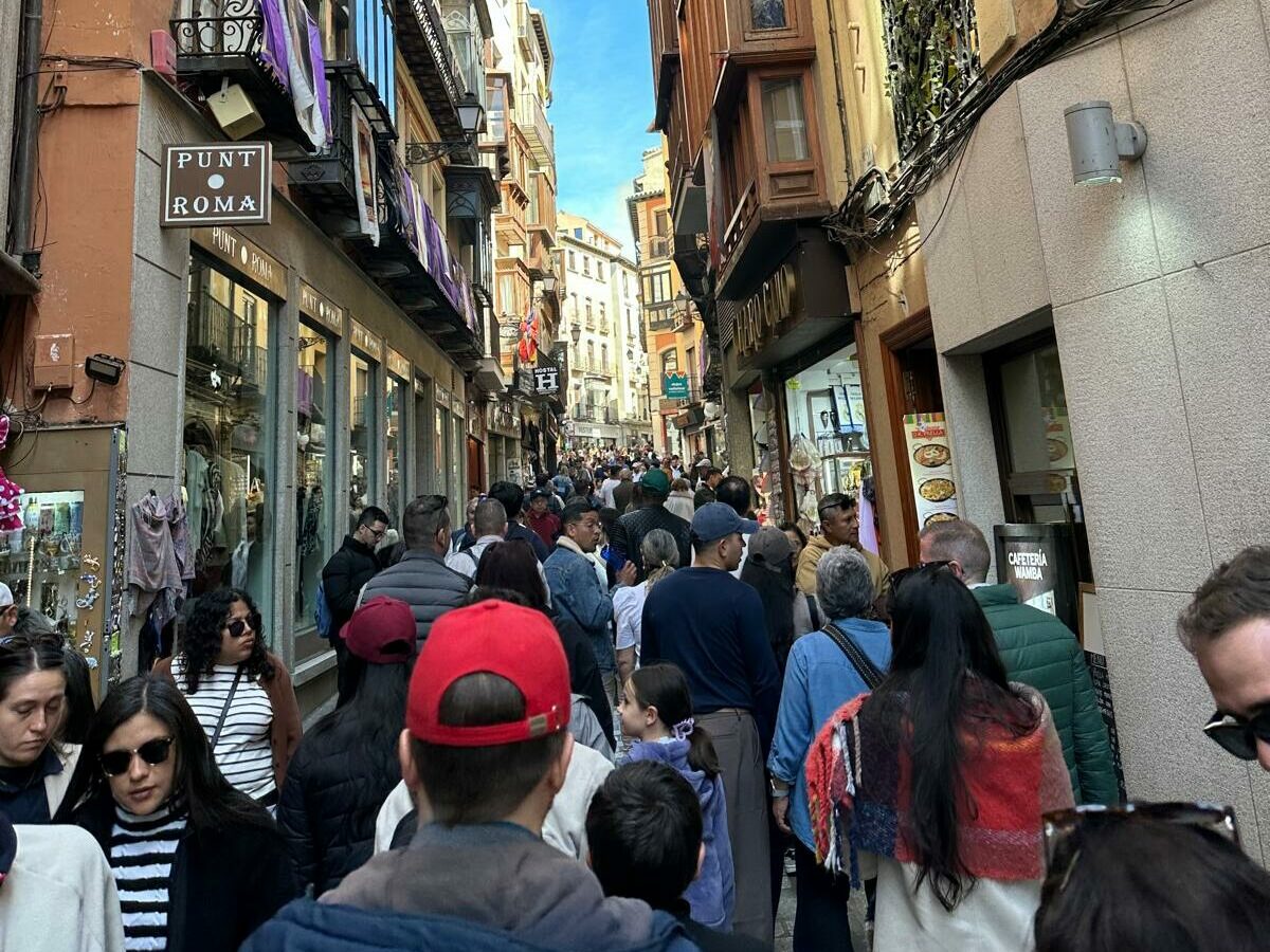 Toledo registra 367.000 vehículos en puntos de entrada y salida de la ciudad en Semana Santa: ¿colapso o normalidad?