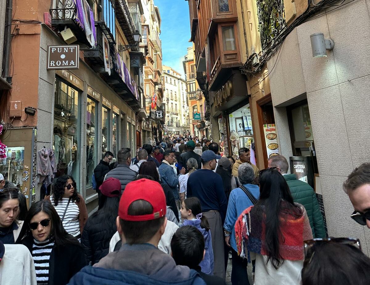 Toledo registra 367.000 vehículos en puntos de entrada y salida de la ciudad en Semana Santa: ¿colapso o normalidad?