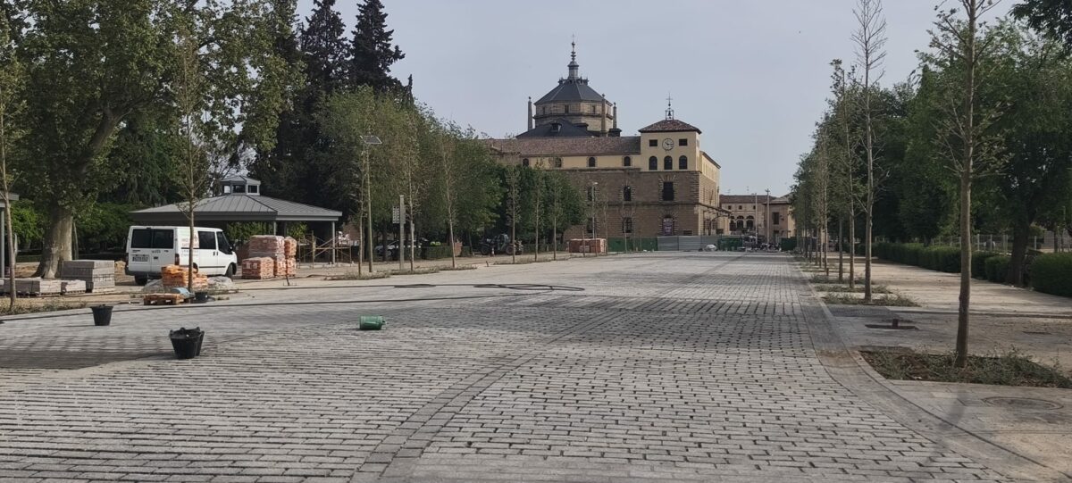 Toledo mira al Paseo del Prado para peatonalizar el de Merchán en eventos de fin de semana