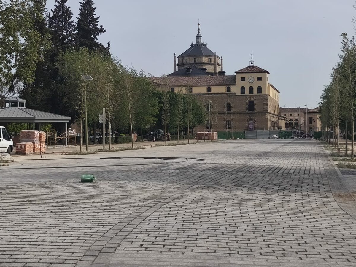 Toledo mira al Paseo del Prado para peatonalizar el de Merchán en eventos de fin de semana