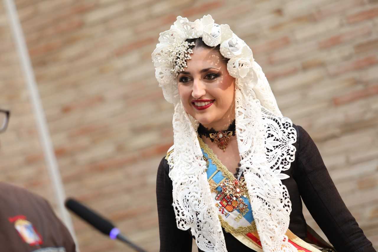 Toledo celebra sus primeras hogueras de San Juan al estilo alicantino