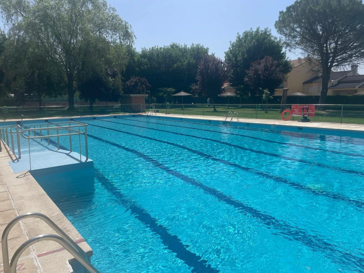 Gamonal denuncia que Talavera les deja sin socorristas para la piscina y valora no abrirla este verano