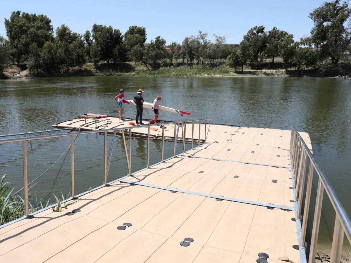 El nuevo embarcadero de Toledo, listo para fomentar la práctica deportiva con piraguas en el río Tajo