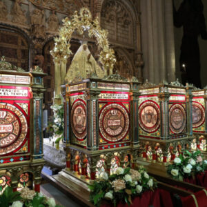 Restaurado el Rosario que procesionará en el centenario de la Coronación de la Virgen del Sagrario de Toledo