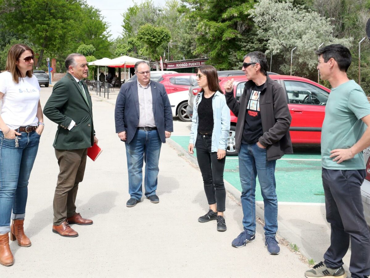 Los vecinos de San Antonio-Puente Romano de Talavera piden acondicionar las calles o mantener los parques