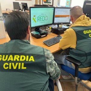 Dos mujeres y un hombre investigados en Fuensalida por publicar en redes contenidos racistas