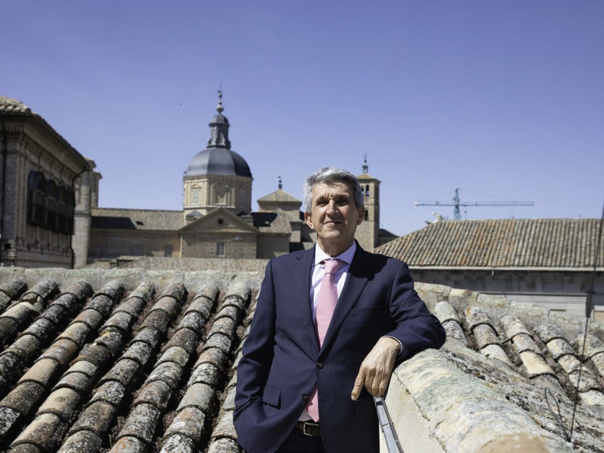 Sabrido señala que la Junta tiene que descontaminar el Virgen de la Salud y aboga por destinarlo a vivienda pública