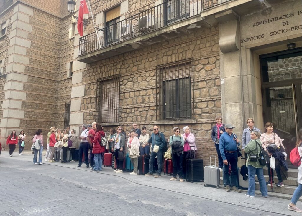 Entre la admiración y el “parque temático”: así perciben los visitantes el turismo en Toledo