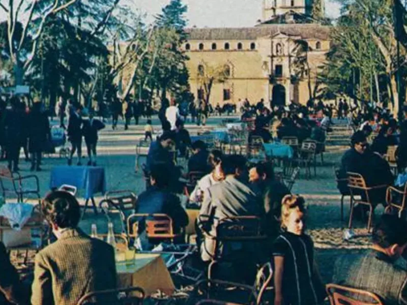 El parque de la Vega rinde honor a su memoria histórica y sentimental con una exposición en su reapertura