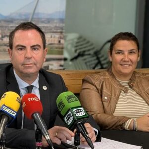 El PSOE no duda de la candidatura de Tita García en 2027: "Talavera está sucia con PP y Vox"