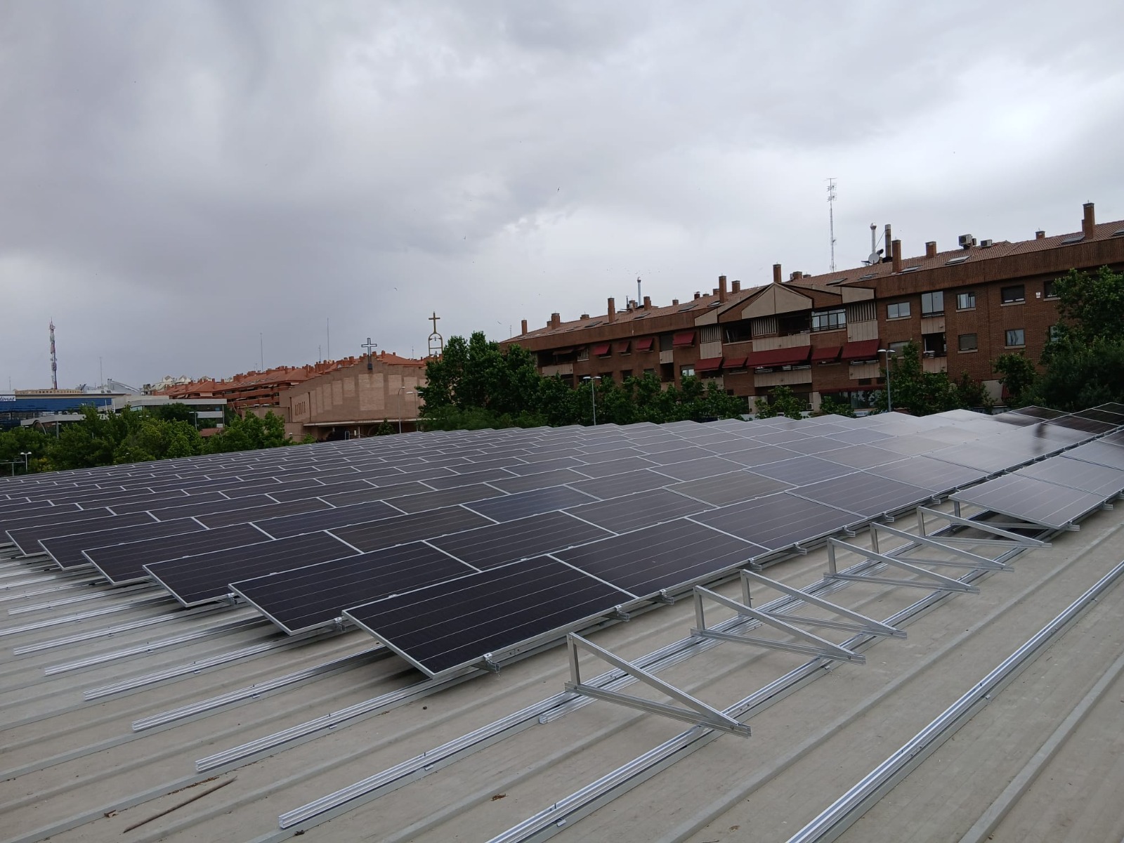 La comunidad energética del Casco Histórico de Toledo disfruta ya de su propia energía solar y reduce la factura