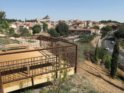 El parque del Granadal estrena su renovación y prevé un nuevo bar entre las ruinas del convento