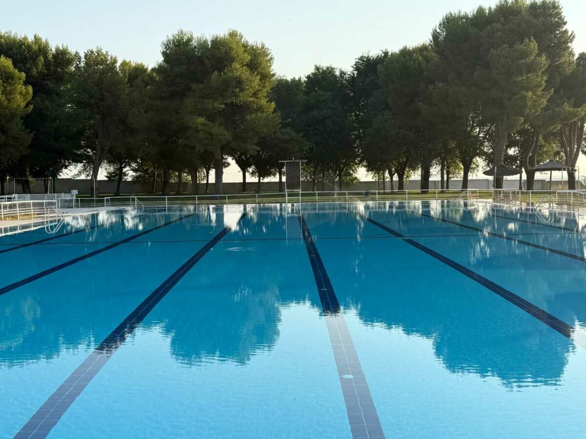 La piscina municipal de Villacañas abre la temporada de baño tras varias mejoras en sus instalaciones