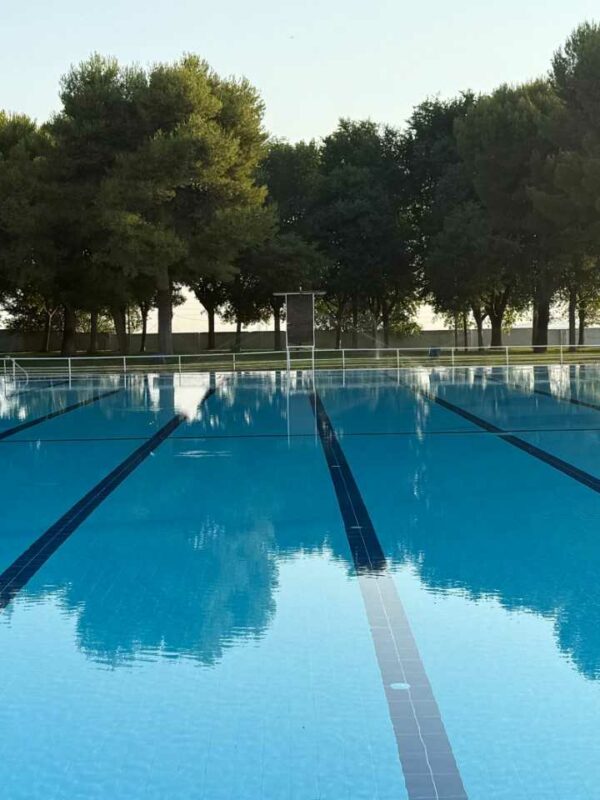 La piscina municipal de Villacañas abre la temporada de baño tras varias mejoras en sus instalaciones