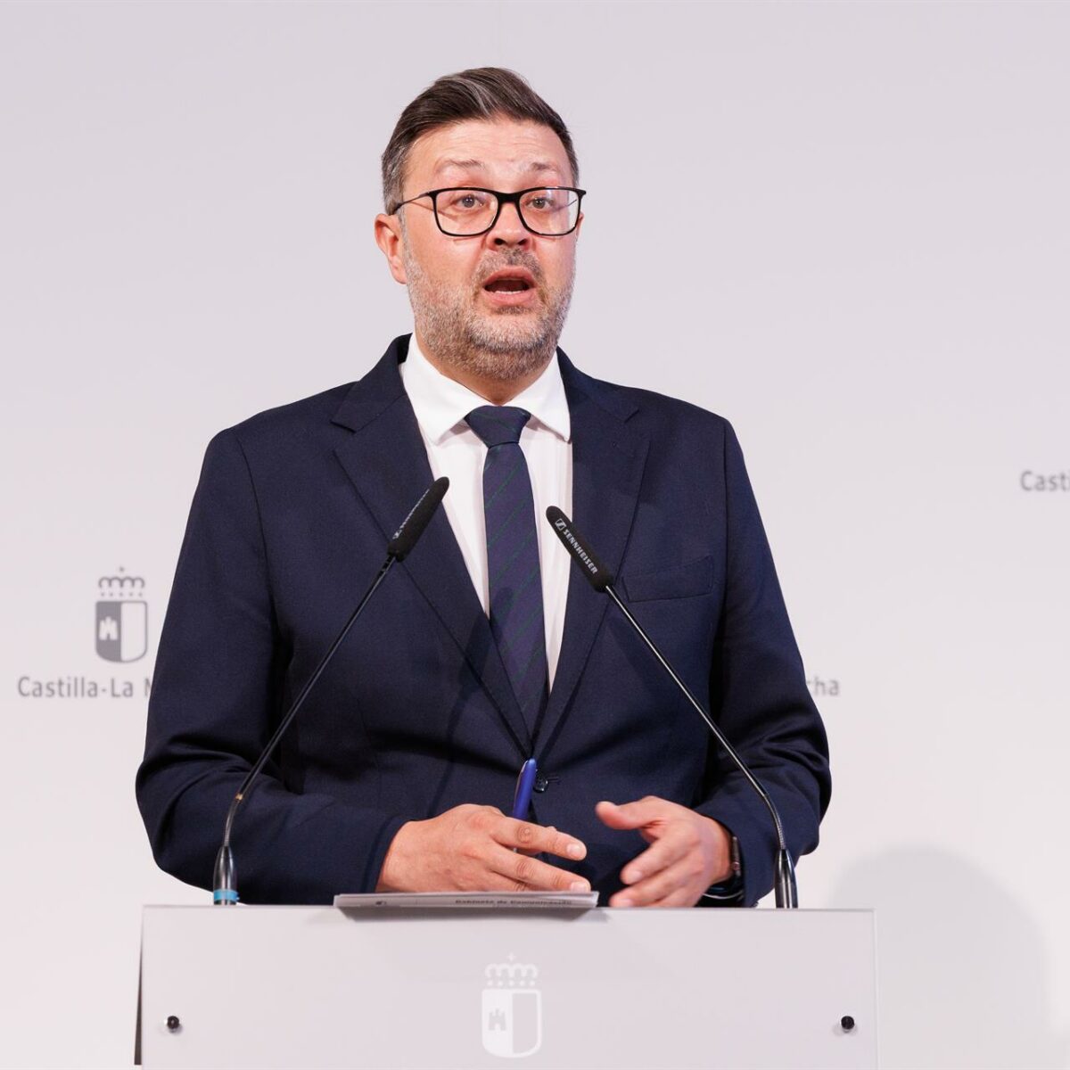 La Junta pide "corresponsabilidad" a los ayuntamientos para climatizar los centros educativos