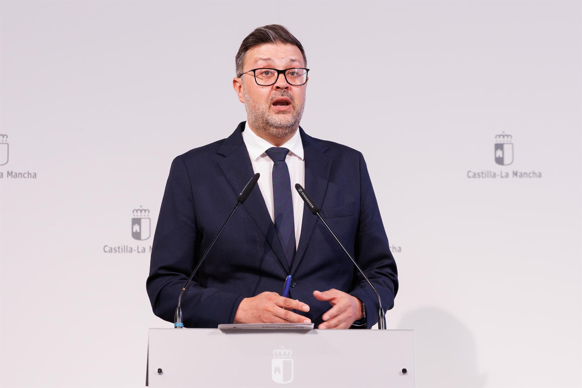 La Junta pide "corresponsabilidad" a los ayuntamientos para climatizar los centros educativos
