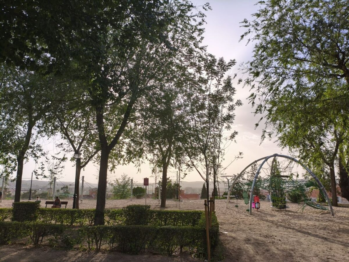 Luz verde a la nueva zona infantil de la Vega, más elementos biosaludables y mejoras en el auditorio de las Tres Culturas