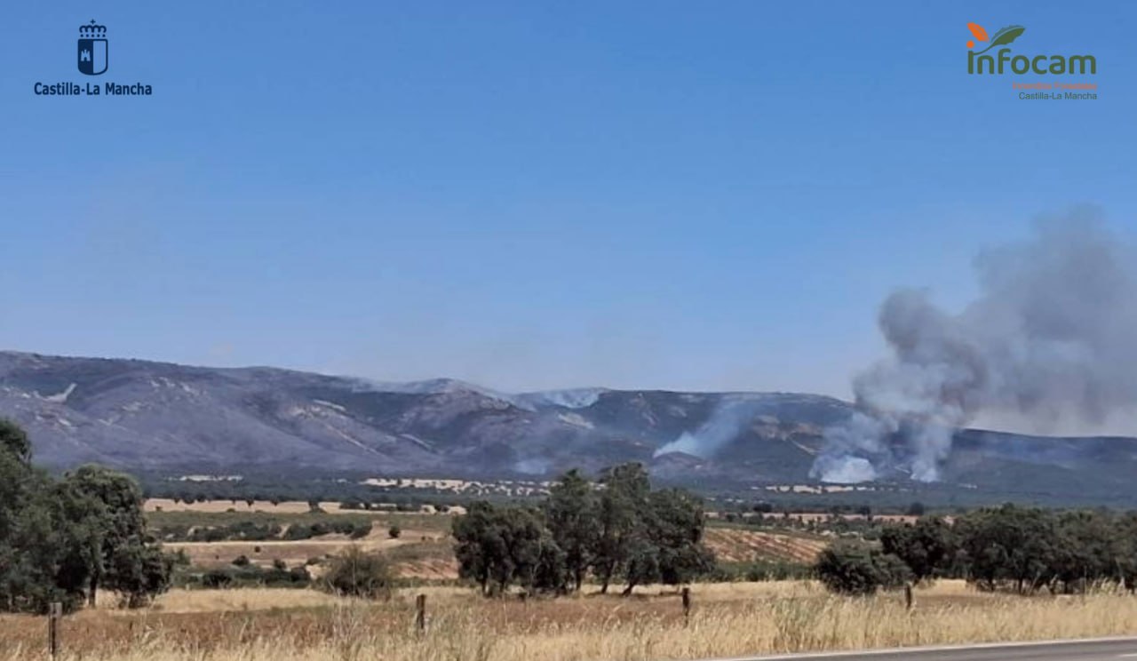 Confinan Marjaliza por el humo de un incendio forestal declarado en Retuerta del Bullaque