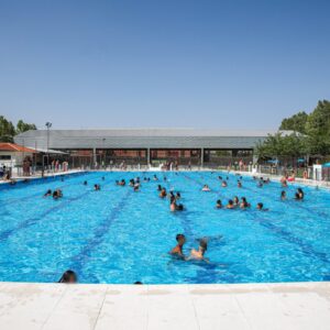 La piscina de Torrijos abre sus puertas casi a mitad de verano tras su reforma estructural