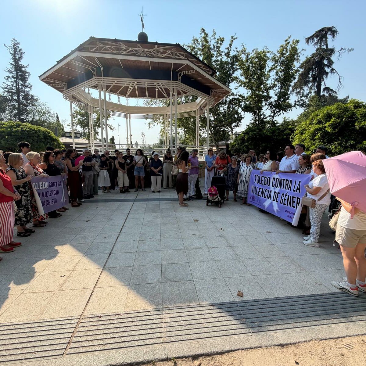 La concentración contra la violencia de género vuelve al Parque de la Vega con un llamamiento a la unidad institucional