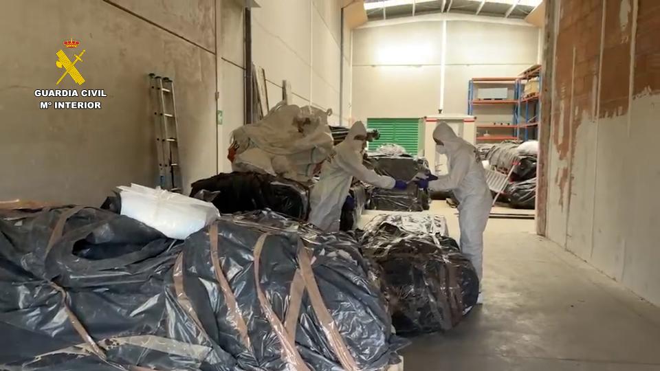 Investigan a un empresario de La Sagra por almacenar amianto de forma ilegal