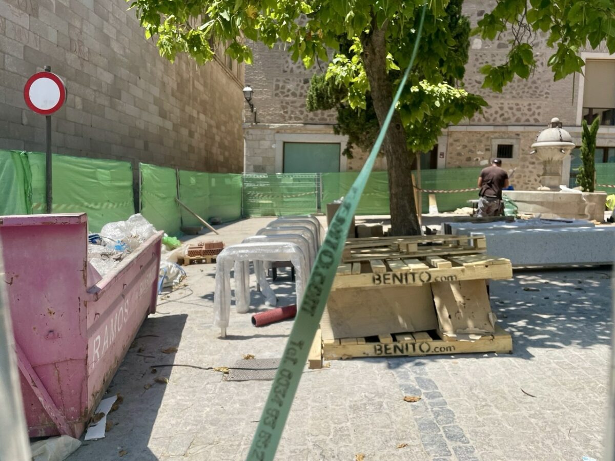 La remodelación de la Plaza Mayor llega a su recta final tras modificar el proyecto inicial y con quejas vecinales